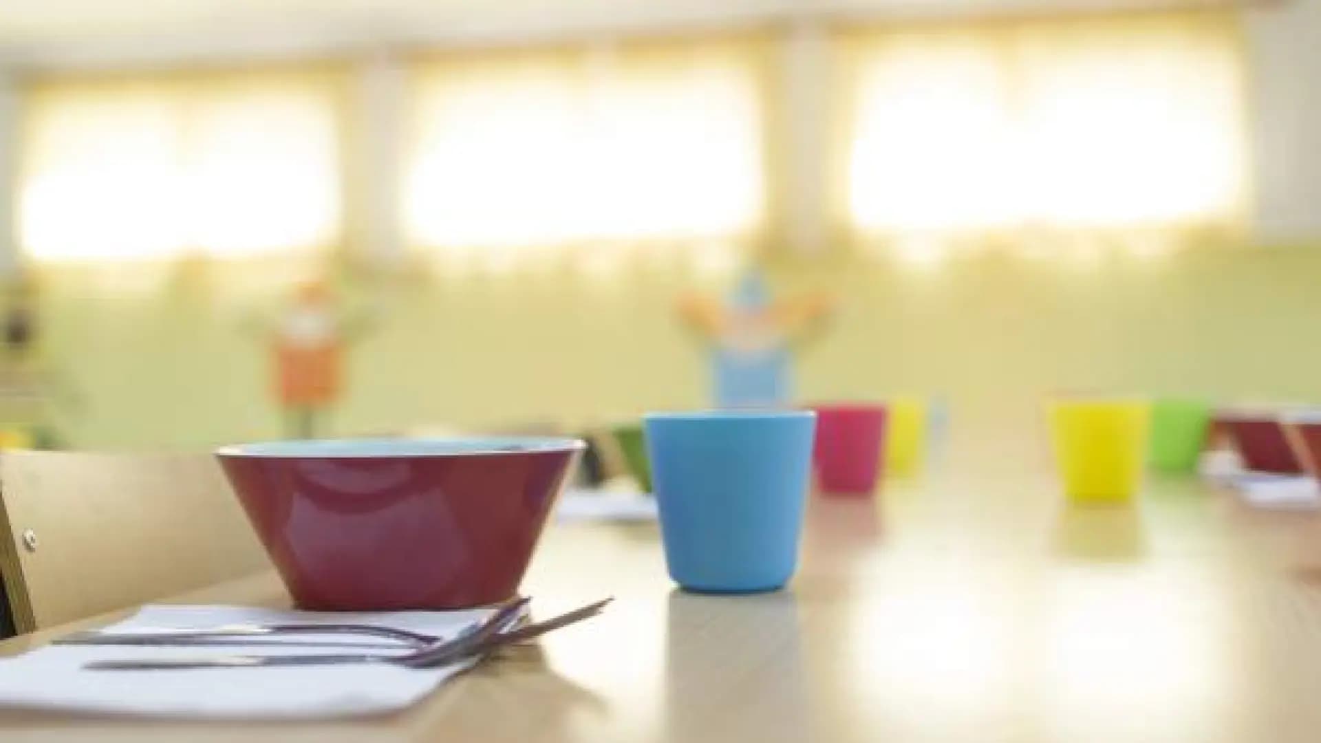 Barselona, okul yemek ücretlerine %50 indirim ve burslara %100 destek 