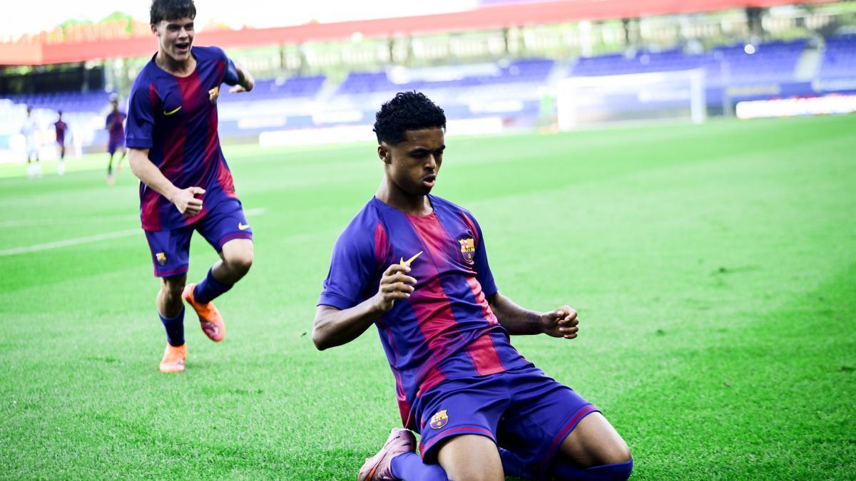 Barcelona'nın Genç Yeteneği Shane Kluivert, Babasının İzinde: Sözleşme 2028'e Uzatıldı