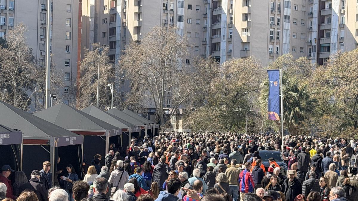 FC Barcelona'da Başkanlık Seçimlerine Rekor Katılım: Kulübün Geleceği Oylanıyor