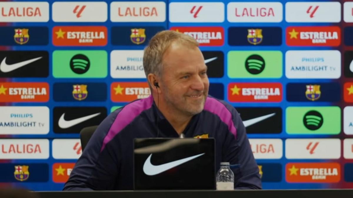 Hansi Flick'ten İspanyolca Espri: Basın Toplantısında Çalan Telefona 'Ceza!'