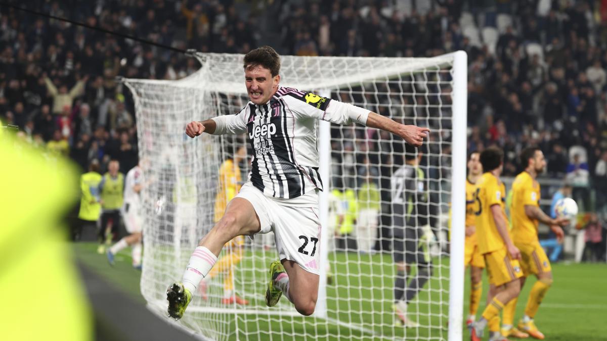 Barcelona'nın Sağ Bek Arayışı Derinleşiyor: Kadro Krizi ve Transfer Stratejisi