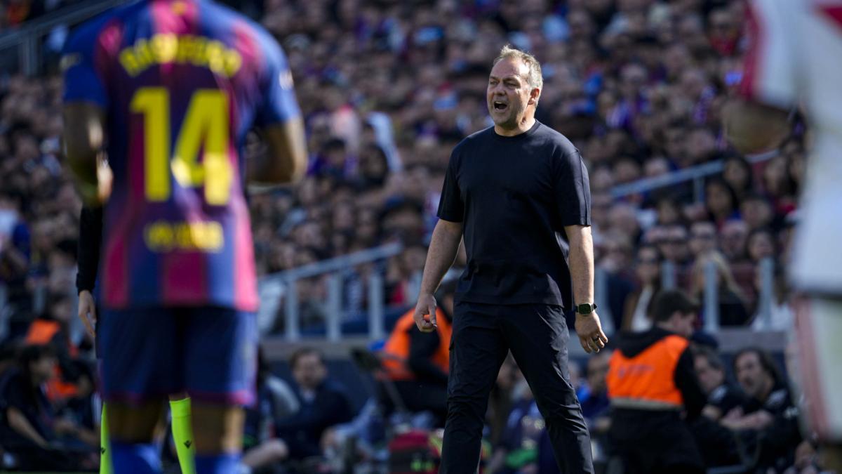 Hansi Flick'e La Liga'da Mart Ayının En İyi Teknik Direktörü Ödülü: Barselona