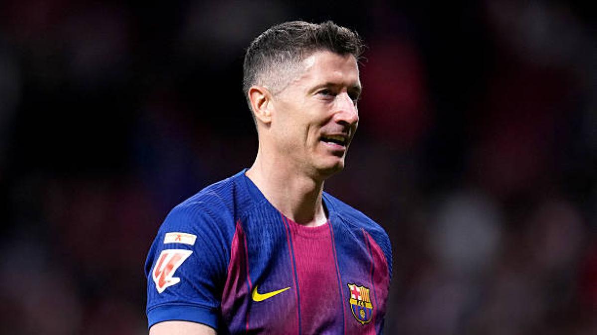 Milan'dan Lewandowski'ye Sürpriz Kanca: Barcelona'daki Geleceği Belirsizliğini Koruyor