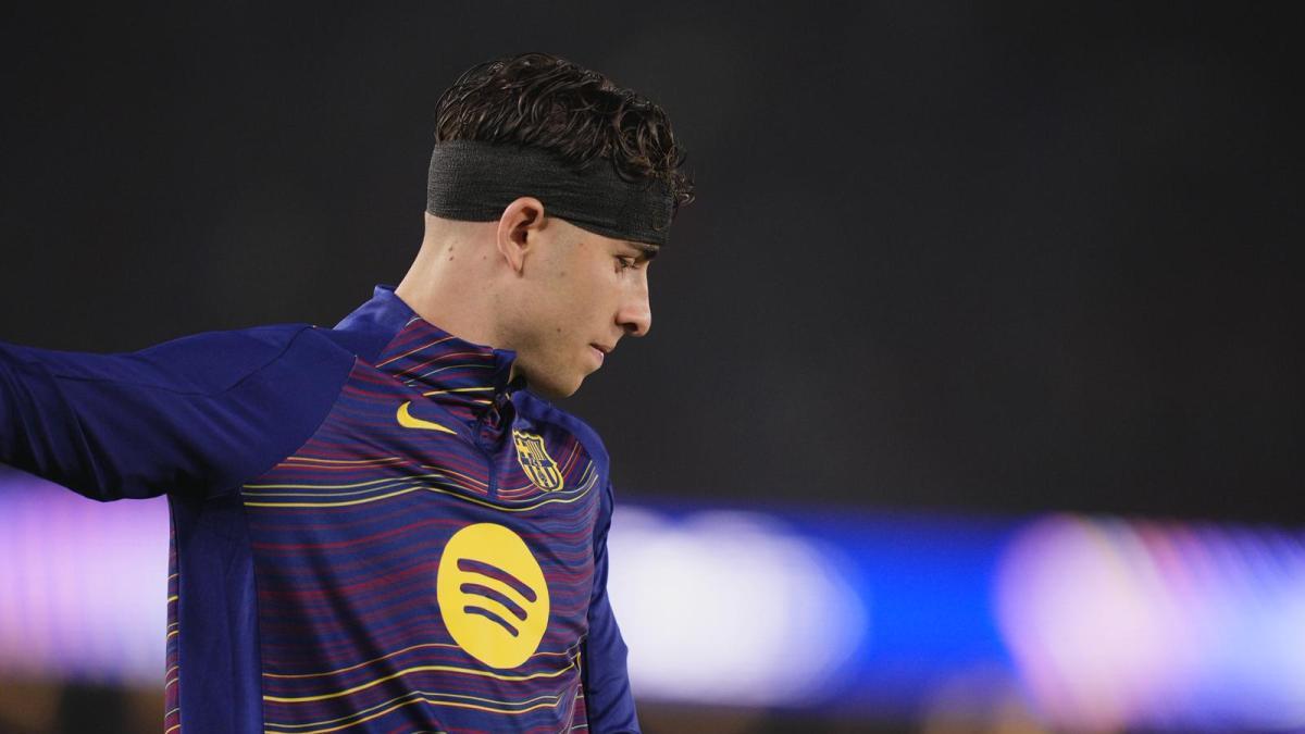 Flick'ten Barcelona'ya Şok Müdahale: Devre Arasında İki Yıldız Sahadan Alındı!