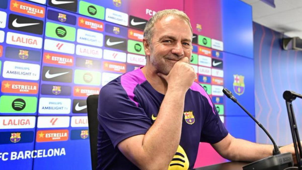 Hansi Flick'ten Barcelona'ya Şampiyonlar Ligi ve Yenilenen Stadyum Vurgusuyla Net Mesaj