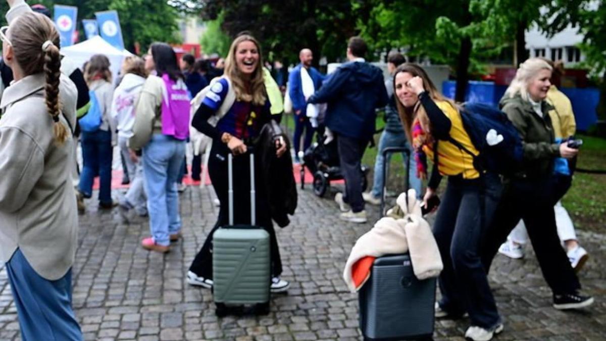 Oslo'da Kadınlar Şampiyonlar Ligi Finali Öncesi Yağmur Engel Oldu