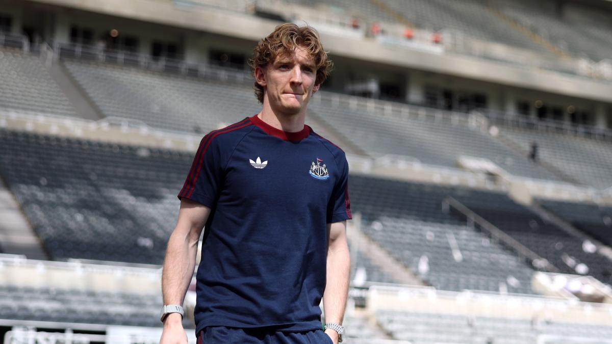 Anthony Gordon: Newcastle'ın Yükselen Yıldızı ve Transfer Baskısıyla Gelen Başarı