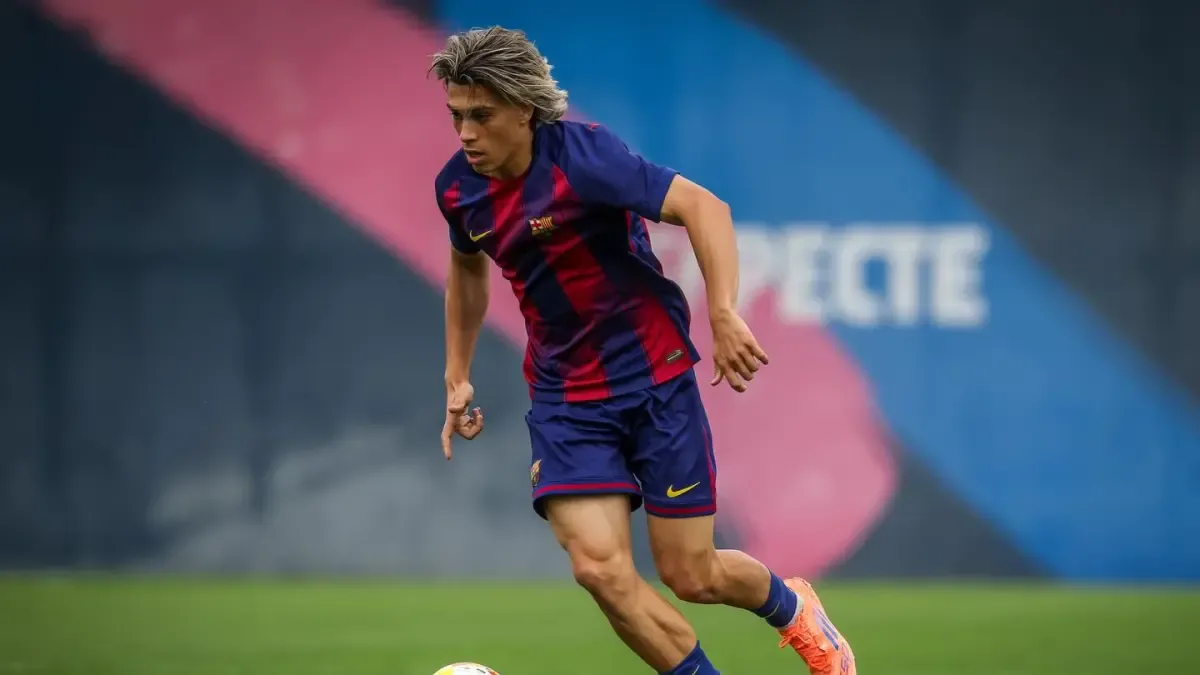 FC Barcelona'nın Yeni Umudu: Alex González, Flick'in Dikkatini Çekiyor