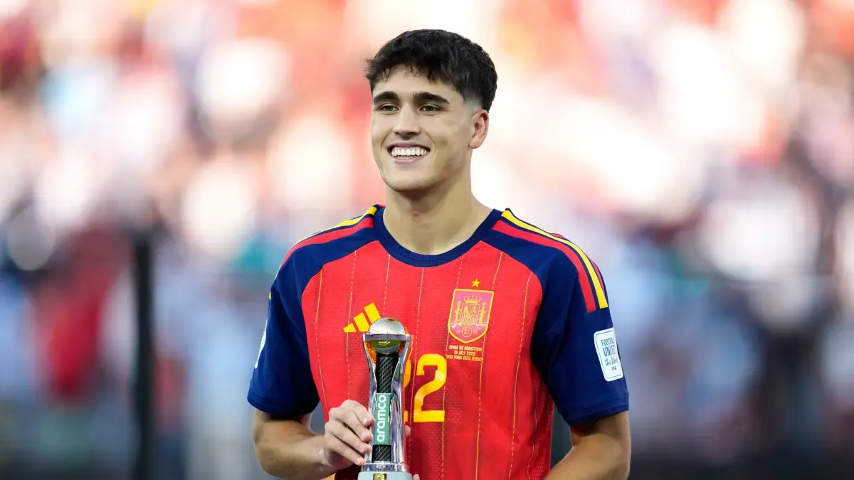 Pau Cubarsí, 2026 Golden Boy Ödülü'nün Büyük Favorisi: Geleceğin Yıldızı Sahneye Çıkıyor