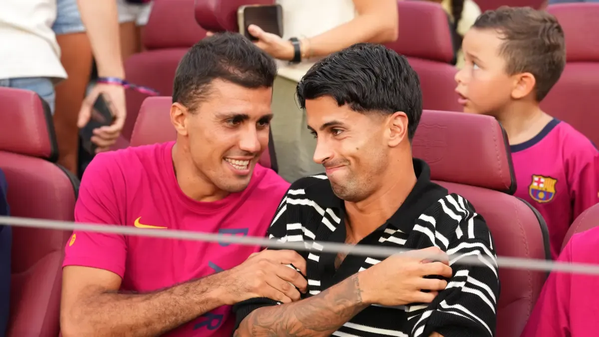 Cancelo'nun Barcelona Transferinde Bürokratik Engel: Gamper'da Sahaya Çıkamadı
