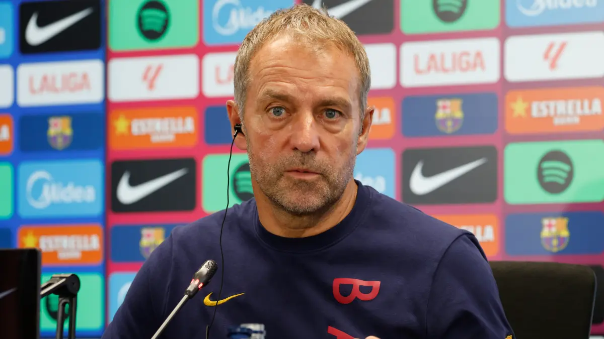 Hansi Flick'ten Cesc Fàbregas'a Karşılıklı Övgü: "Bu Barça Korkutucu" Yorumuna Yanıt