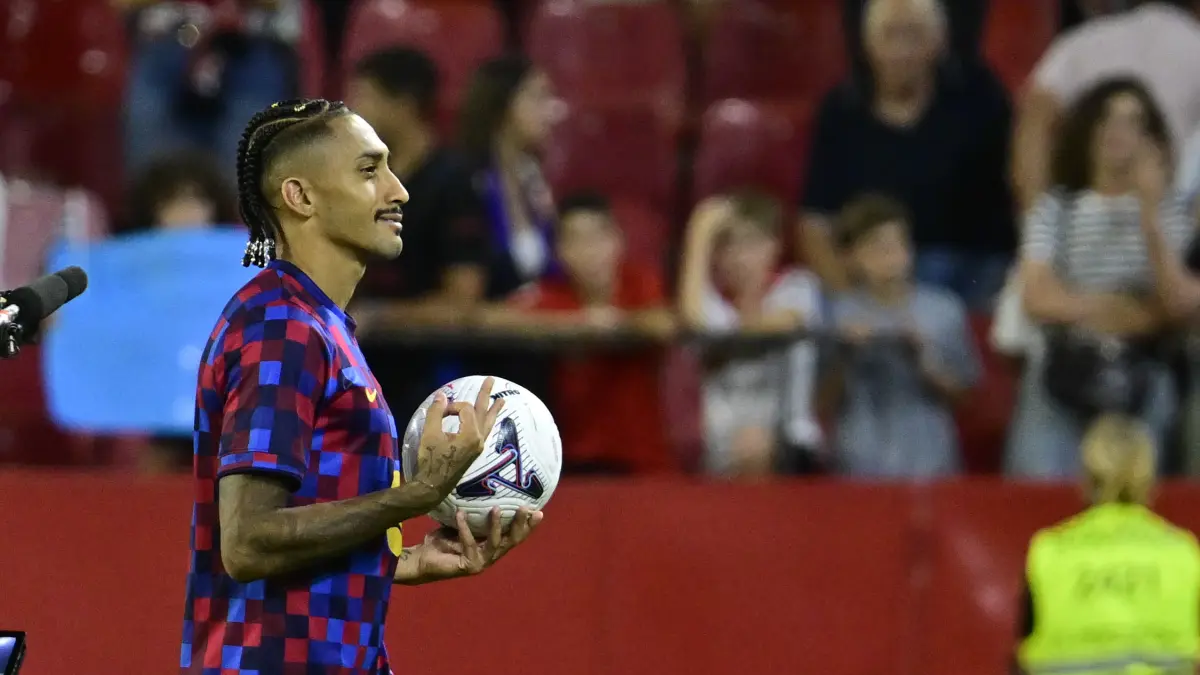 **Raphinha'nın Yeni Rolü: Barcelona'nın Altın Değerindeki Yeniden Keşfi**
