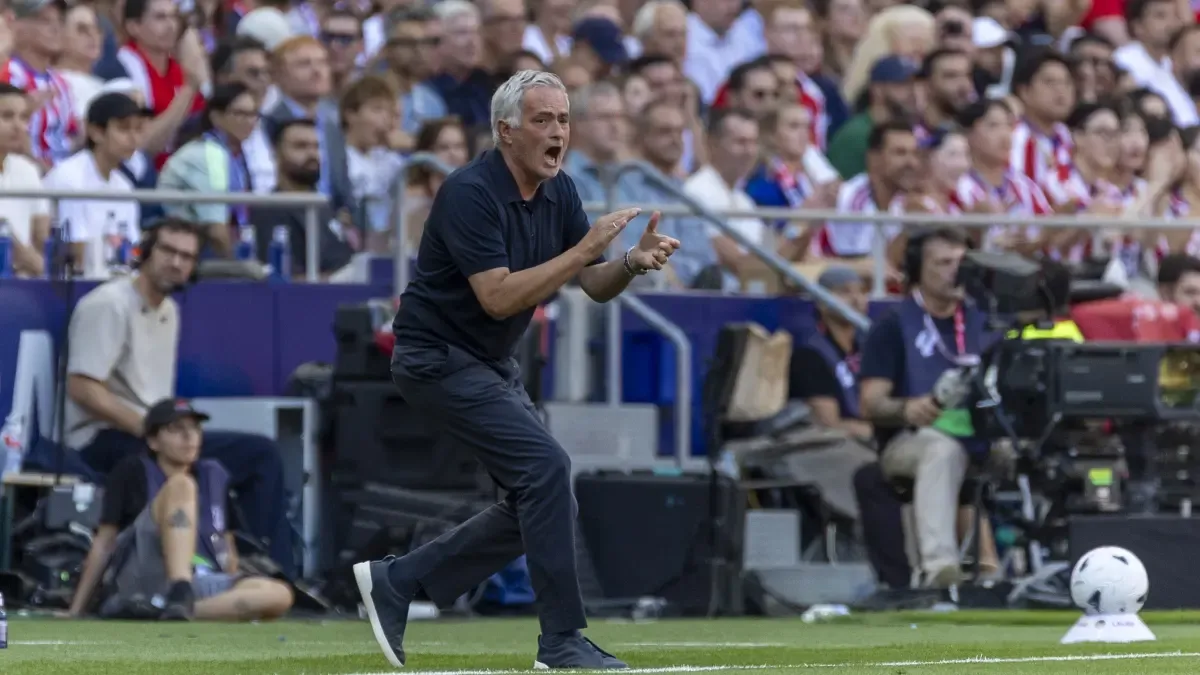 İspanyol Futbolunun Devleri Las Rozas'ta Buluştu: Flick, Mourinho ve Simeone Zirvesi