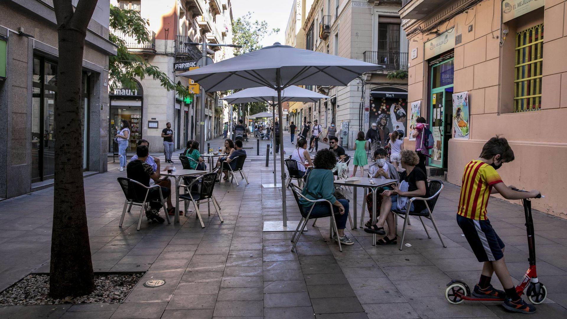Barselona'da Terasta Kapanış Saati Kısıtlamaları Yargı Kararıyla Kaldırıldı