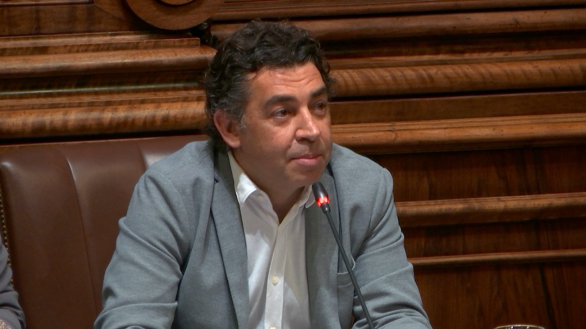 Barselona'da Ombudsman Seçimi Tartışması: Collboni Hükümeti Halk Oylamasına Karşı