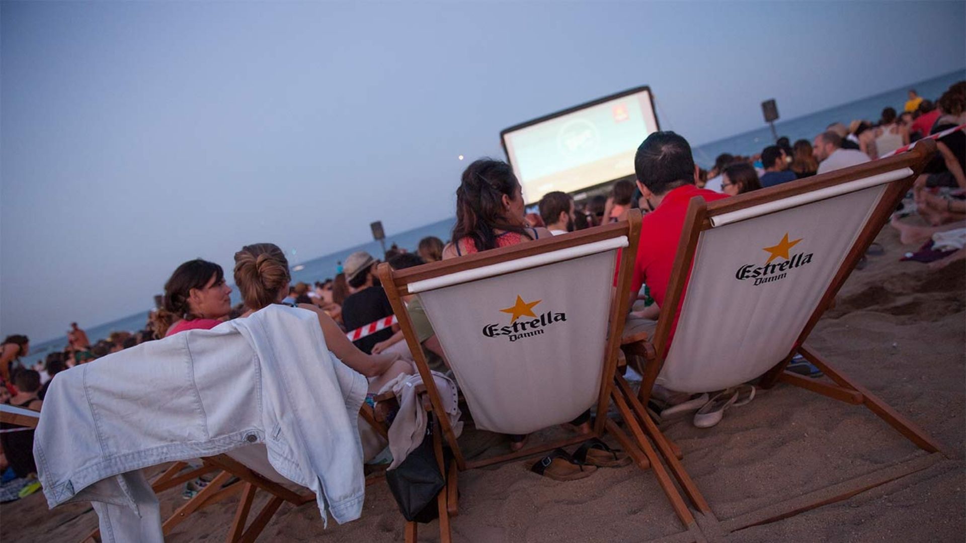Barselona'da Plajda Ücretsiz Sinema Keyfi: Cinema Lliure a la Platja 2026 Programı