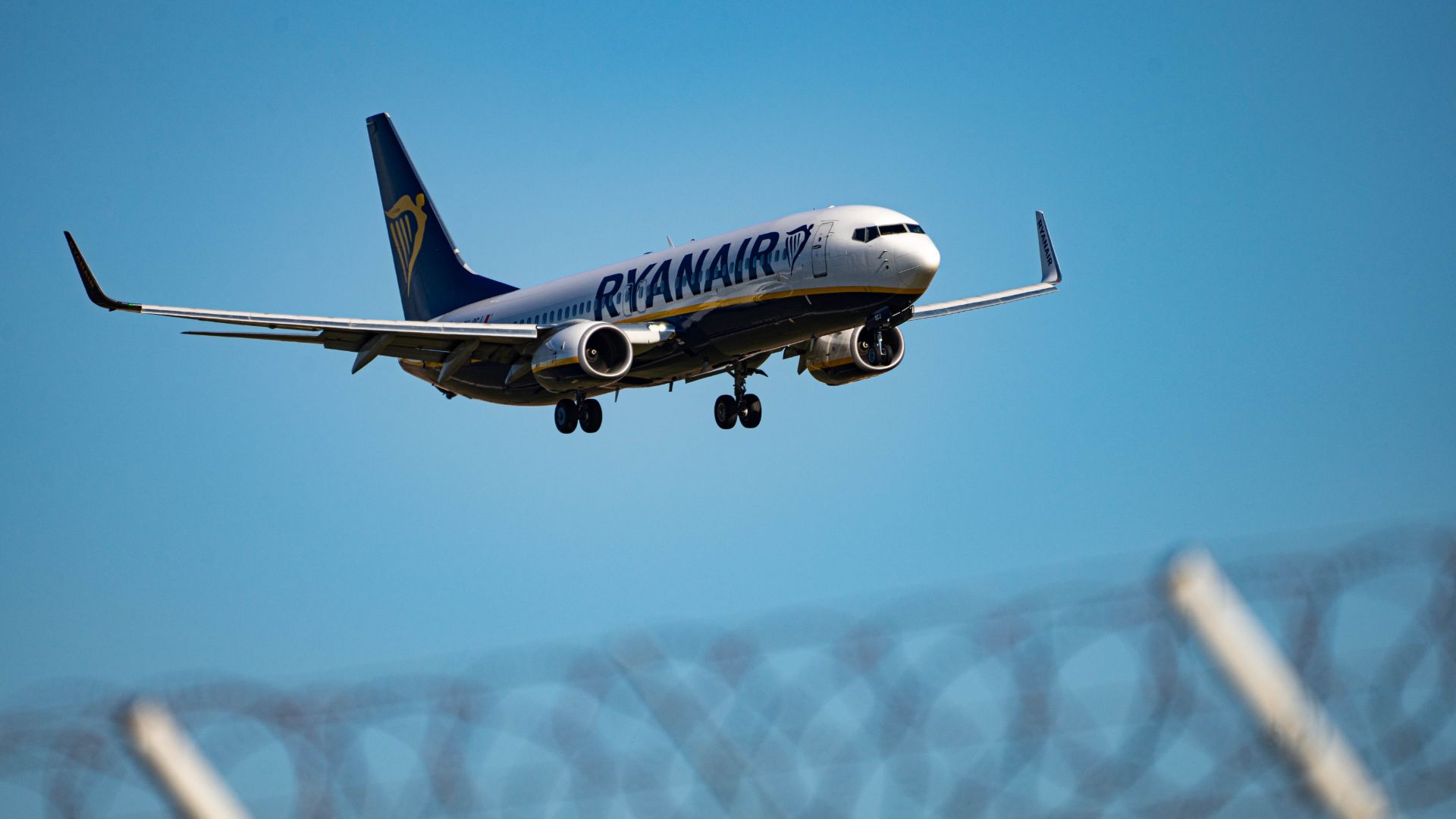 Ryanair İspanya'daki Bölgesel Havalimanlarında 1,2 Milyon Koltuk Kısıtladı