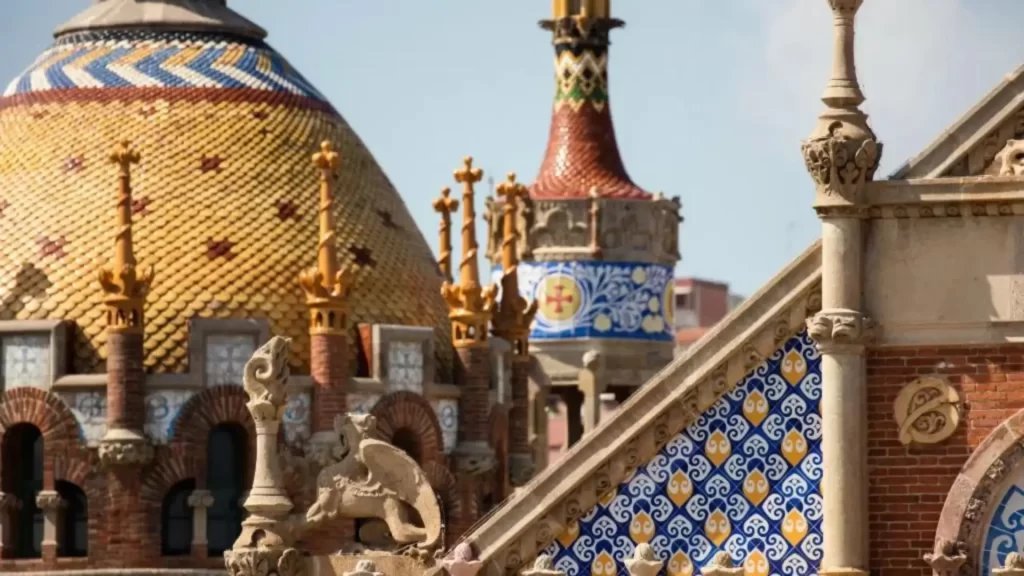 Barselona'da Sant Jordi 2026: Edebiyat Şenliği, Güller ve Kentin Nabzı