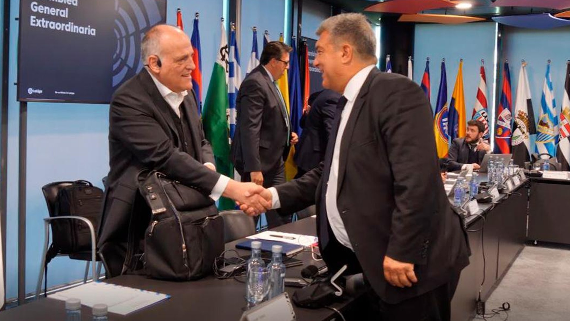 Barça'dan Transferde Yeşil Işık: 1:1 Kuralında Kalma İyimserliği Artıyor