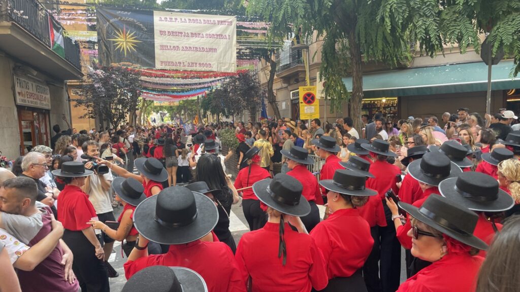 Barselona'nın Tarihi Mahallelerinde Eşsiz Bir Kutlama: 2026 Cors Muts Festivalleri