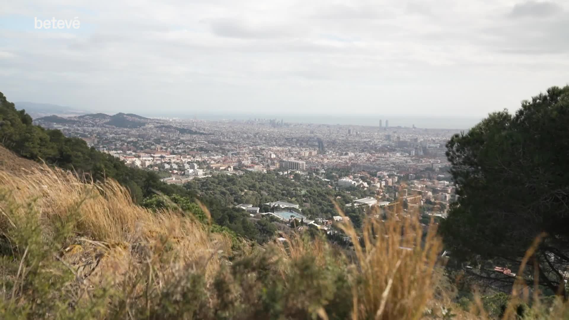 Barselona'nın Stratejik Zirvesi: Sant Pere Màrtir Dağı'nın Tarihi ve Önemi