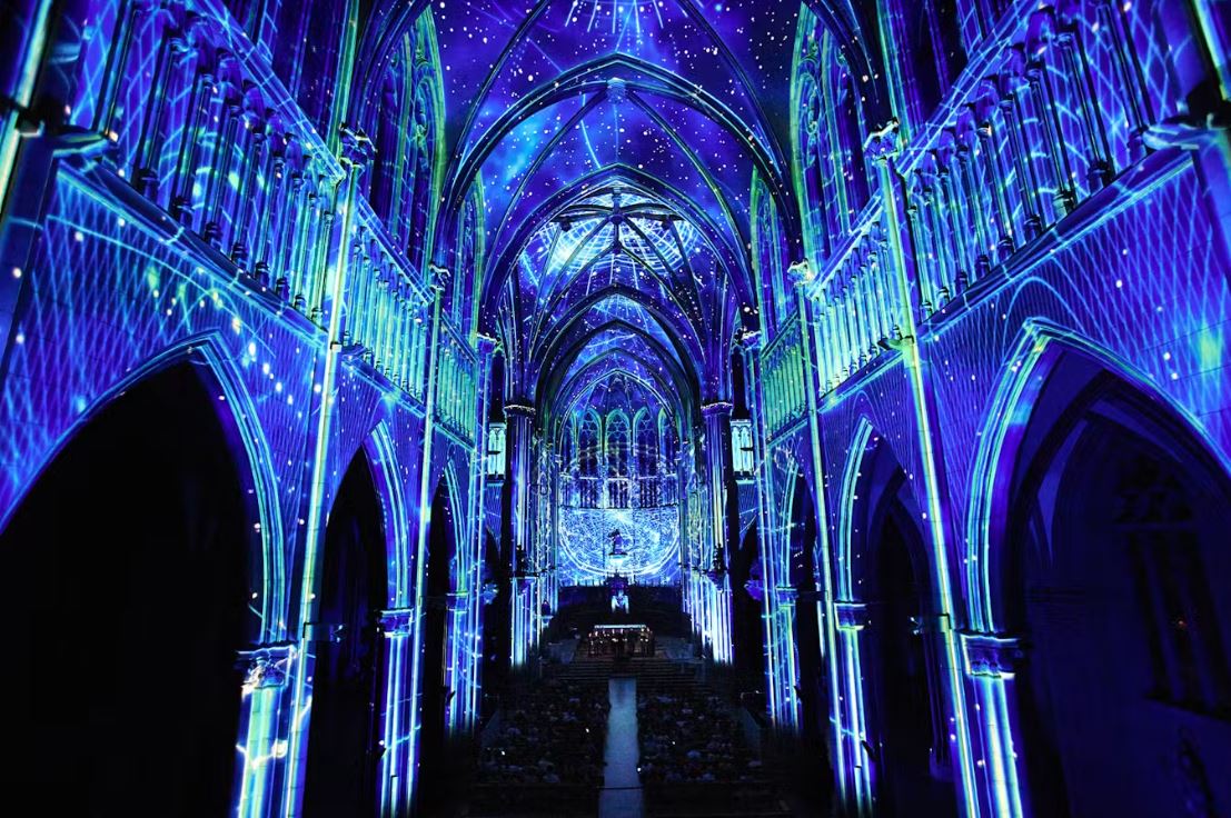 Barselona'da Tarih ve Teknoloji Buluşuyor: 'Luminiscence' Santa Maria del Pi'yi