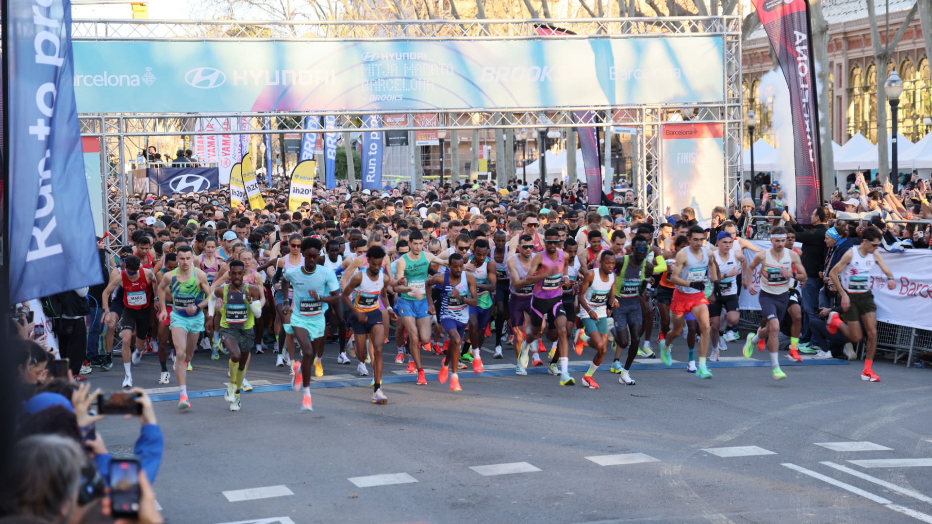 Barselona Yarı Maratonu 2027 İçin Kayıtlar Açıldı: Rekor Katılım Hedefiyle 40.000 Numara!