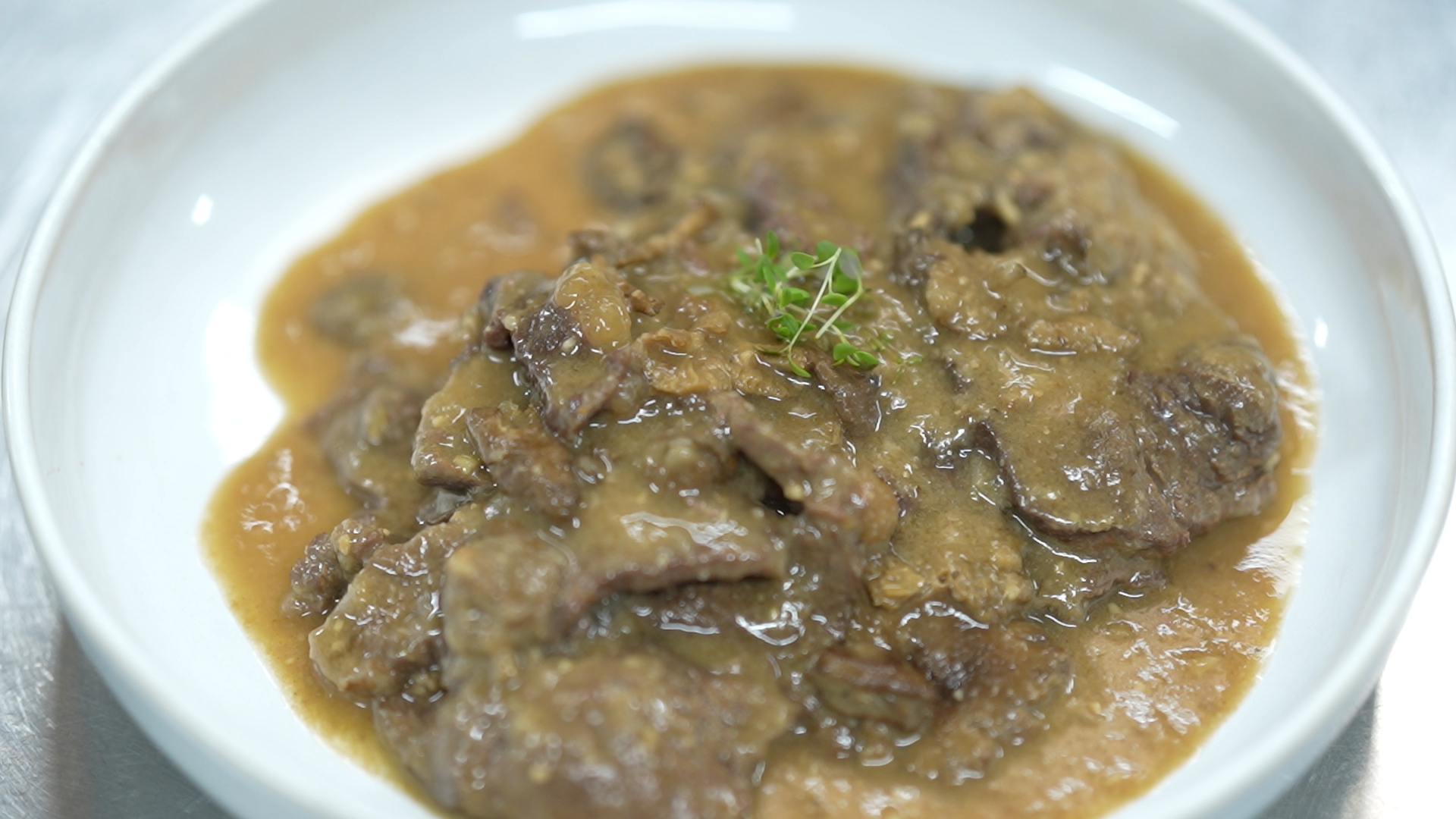 Barselona'da Fricandó Rüzgarı: Geleneksel Katalan Mutfağı Yeniden Zirvede