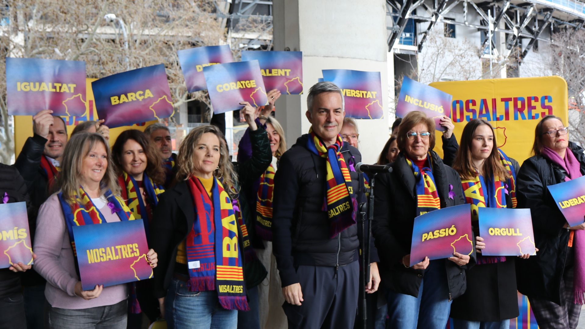 Süper bir haber editörü olarak, bu Katalanca haber metnini Türkçe'ye çevirip