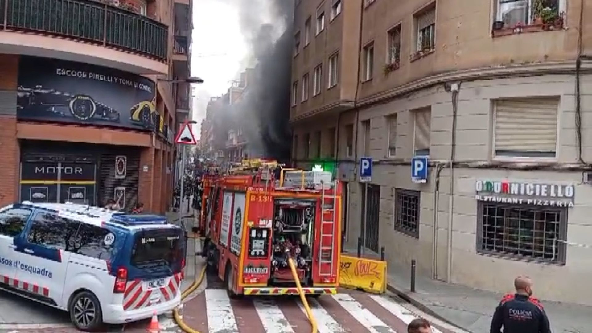 Barselona Sants'ta Kilise Yangını: Yoğun Dumanlar Yükseldi, Sebebi Klima