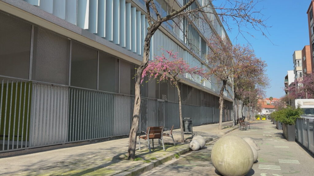 Barselona'nın Sürdürülebilir Konutunda Sıcak Su Krizi: Kiracılar İsyan Ediyor