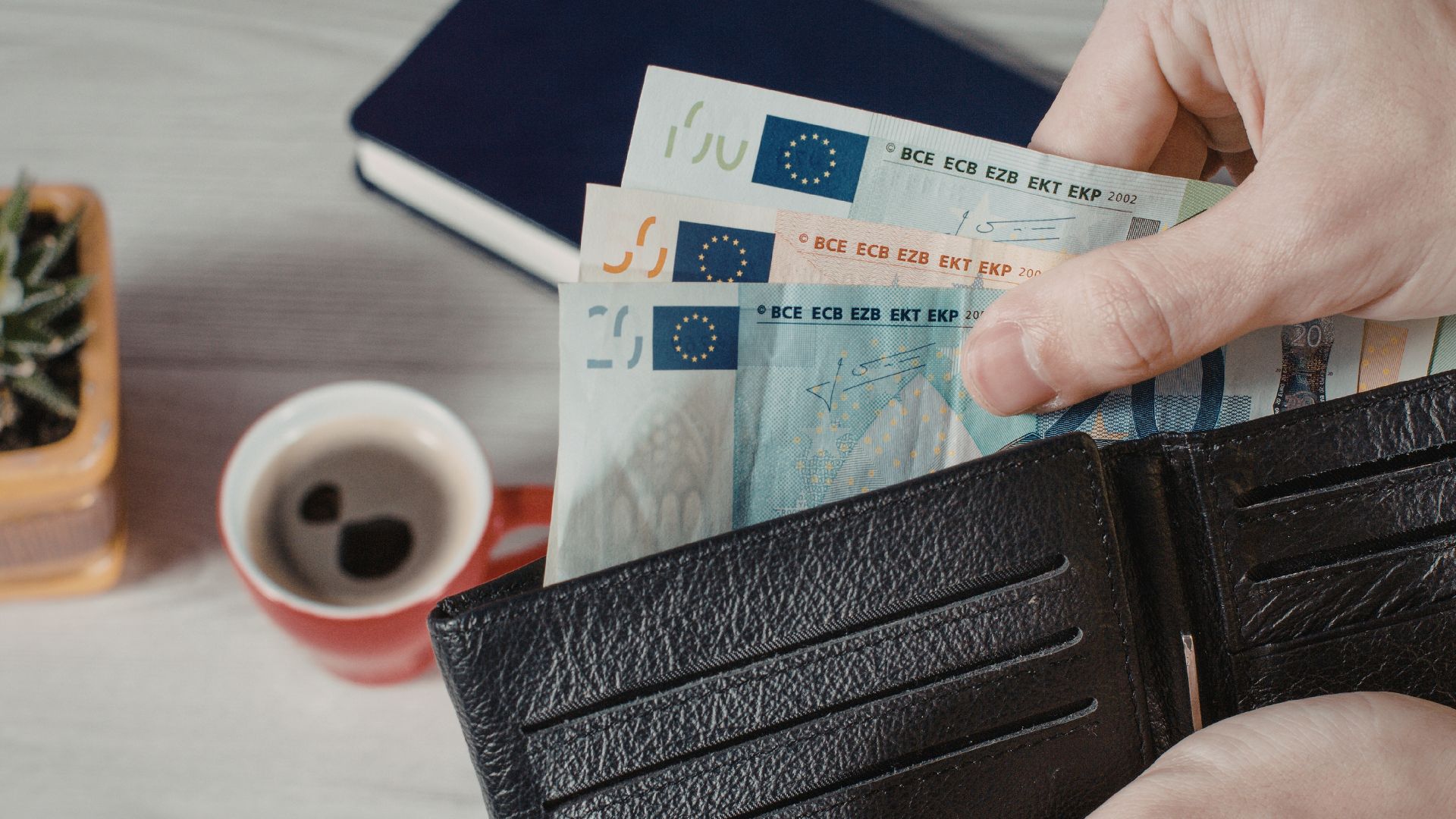 İspanya'da Konut Kredileri Yükselişte: Nisan Ayında Yıllık 600€ Ek Yük!