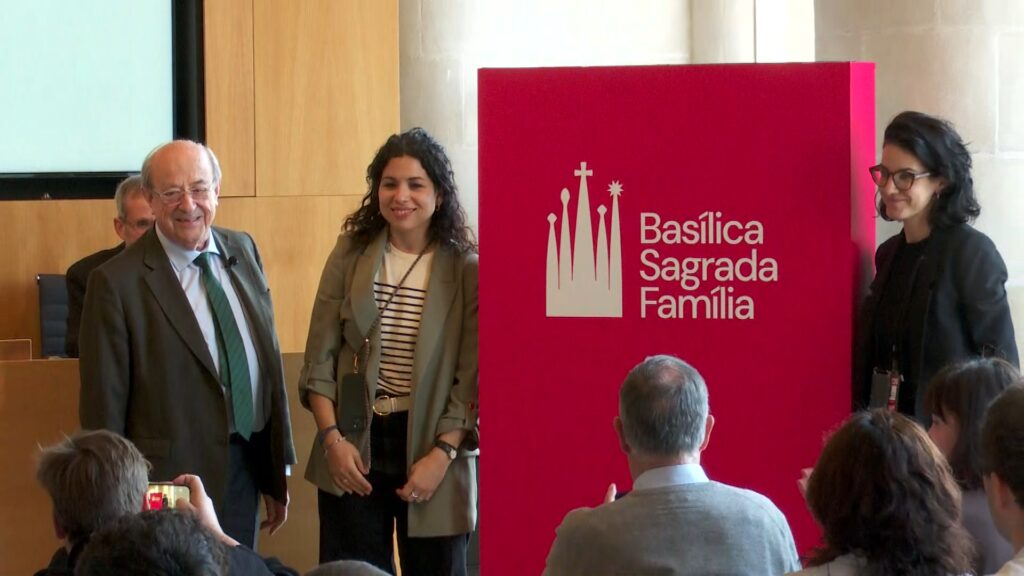 Sagrada Família'nın Zafer Cephesi Merdiveni Krizi Çözülüyor: Anlaşma Yakın!