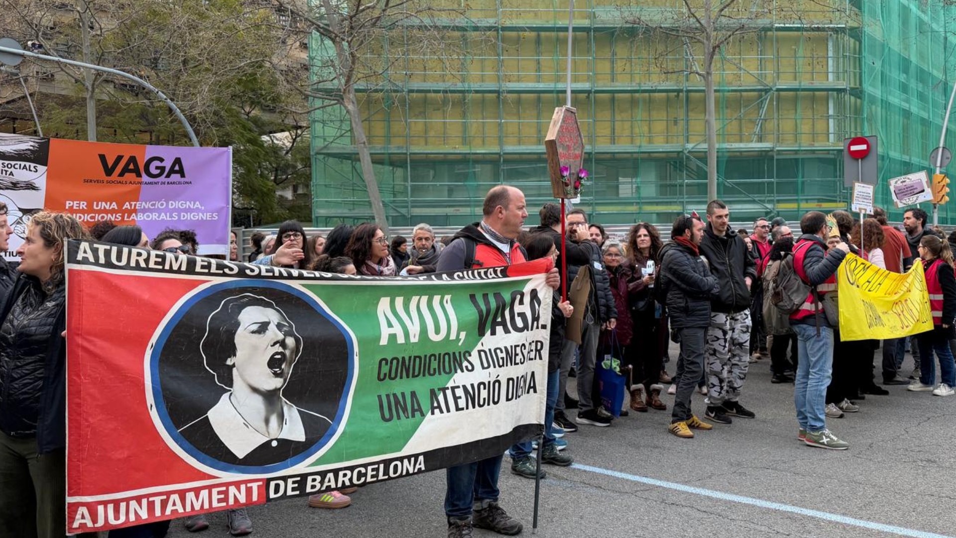 Katalonya'da Eğitim Grevi Öncesi Sosyalistlere Neoliberal Protesto