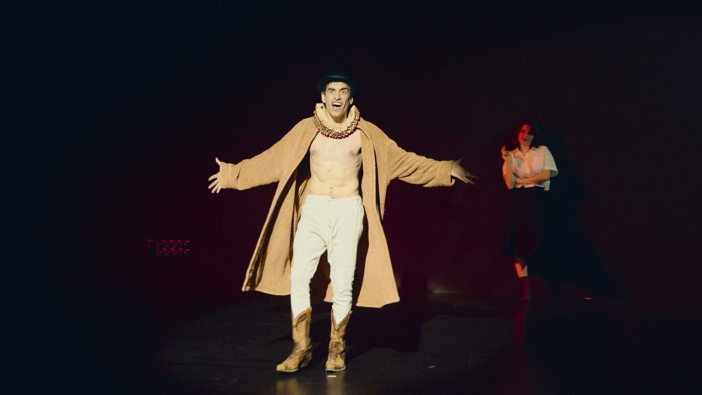 Barselona'da Sahne Sanatları Geleneksel Çift Kavramını Sorguluyor: 'Tendrament'