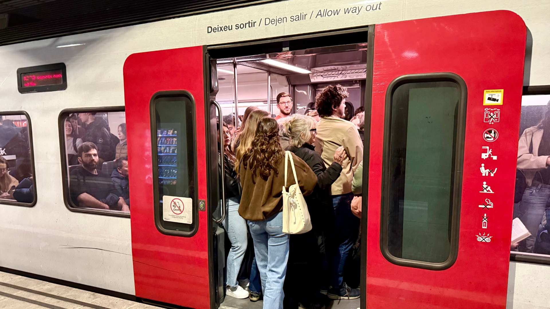 Barselona Ulaşımında Yaz Kesintisi: FGC Gràcia-Sarrià Arası 13 Gün Kapanıyor