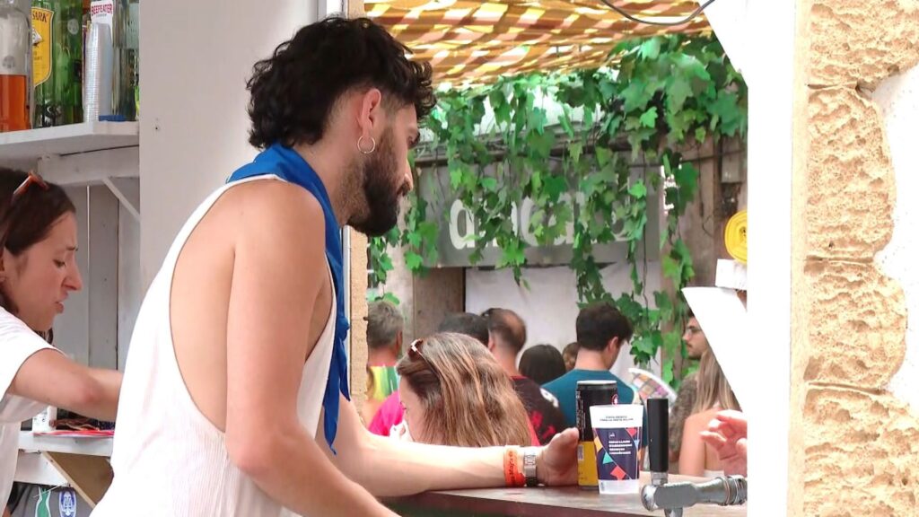 Barselona'nın Gràcia Festivali'nde Alkol Tüketimi Tartışması: Gelenekler ve Toplumsal