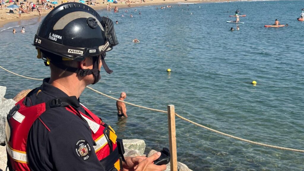 Barselona İtfaiyesi'nden Uzaktan Kumandalı Cankurtaran Simitleri: 8 Hayat Kurtarıldı