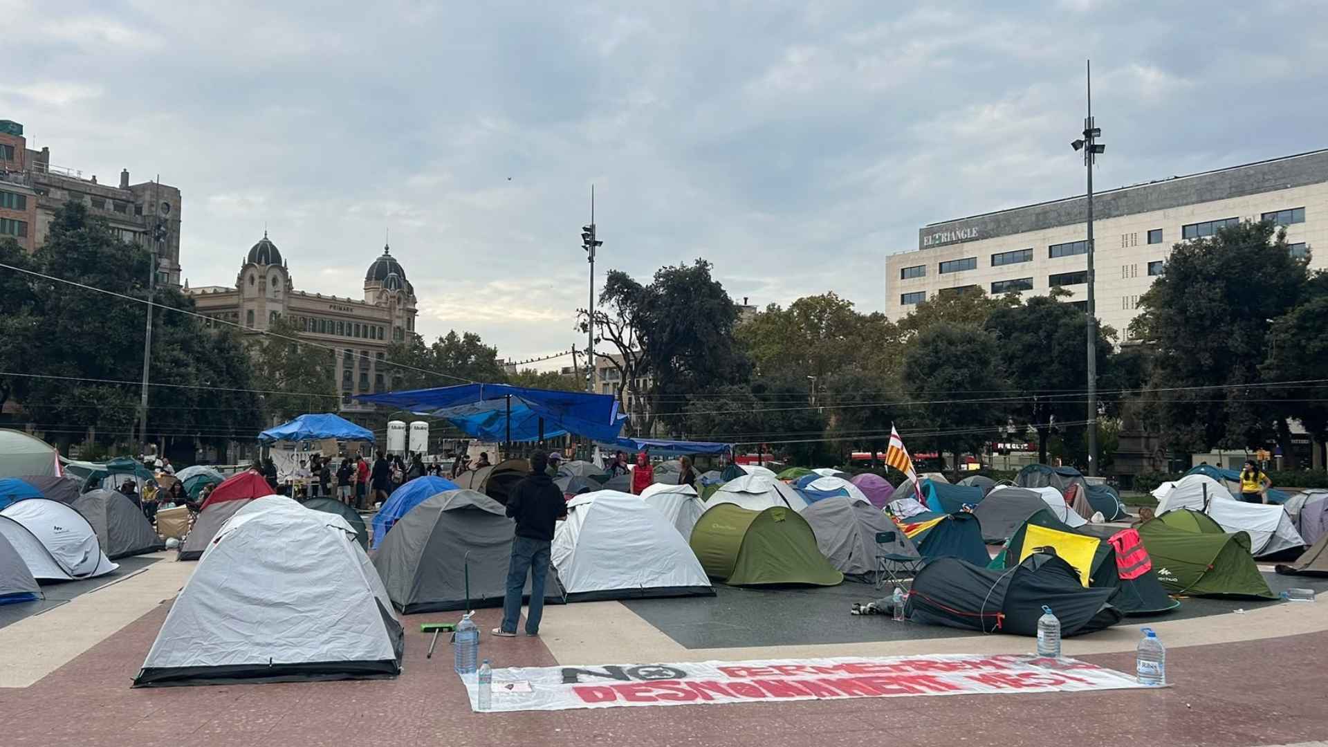 Barselona'da Konut Hakkı Mücadelesi Büyüyor: Kiracılar Sendikası Eylemlere Destek Çağrısı
