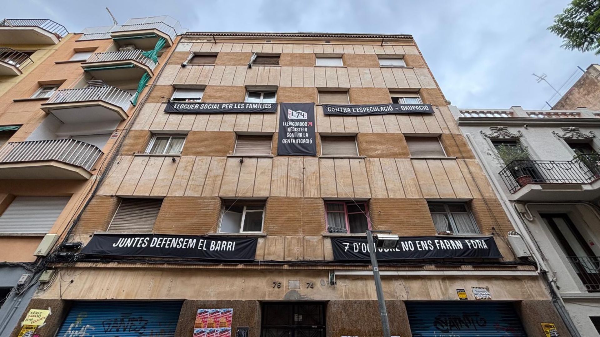 Barselona'da Konut Krizi: Llenguadoc Bloğu Satın Alındı, Ancak Sendikalar 'Geç