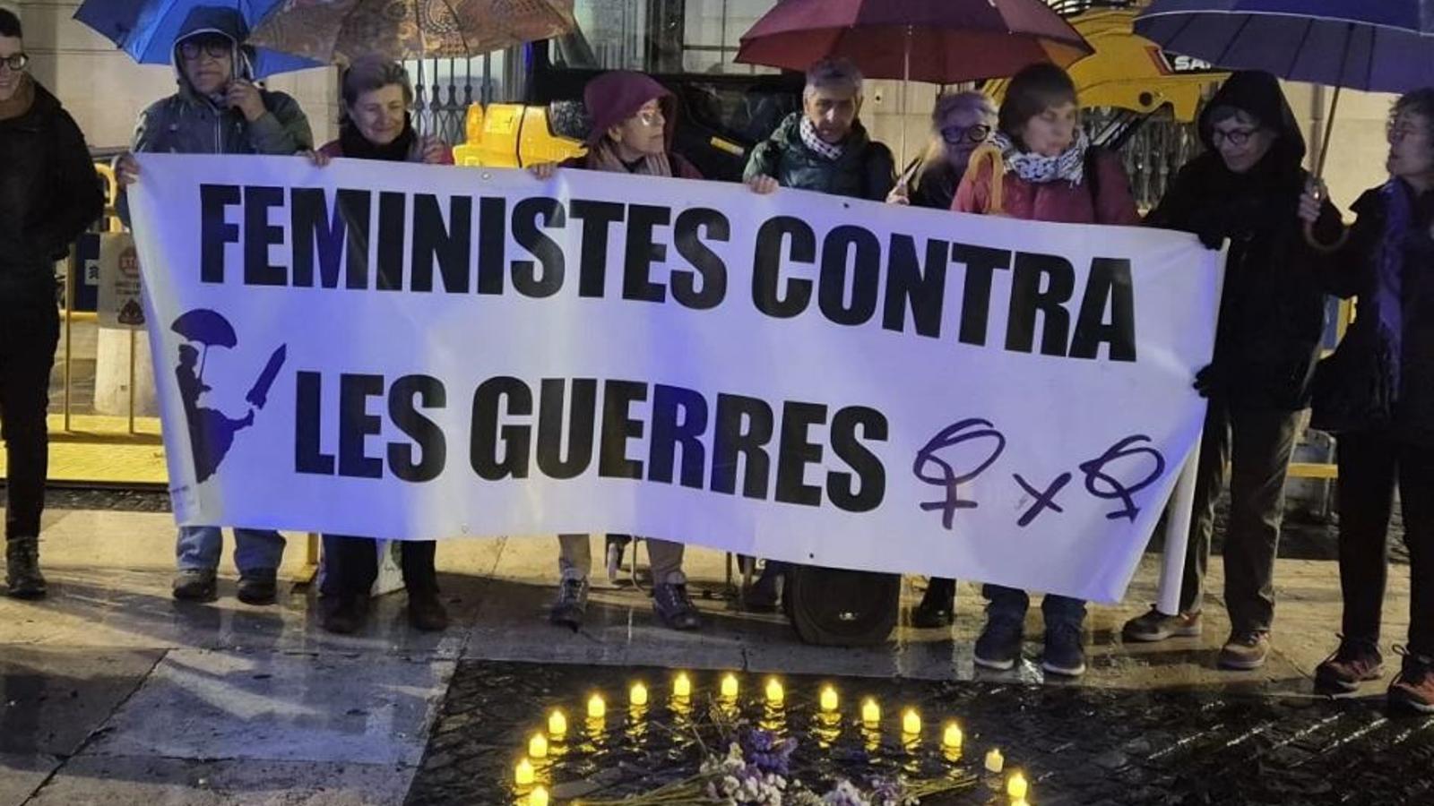 Katalonya'da Antimilitarist Konsensüs Tehdit Altında: Sağ Partiler Savunma