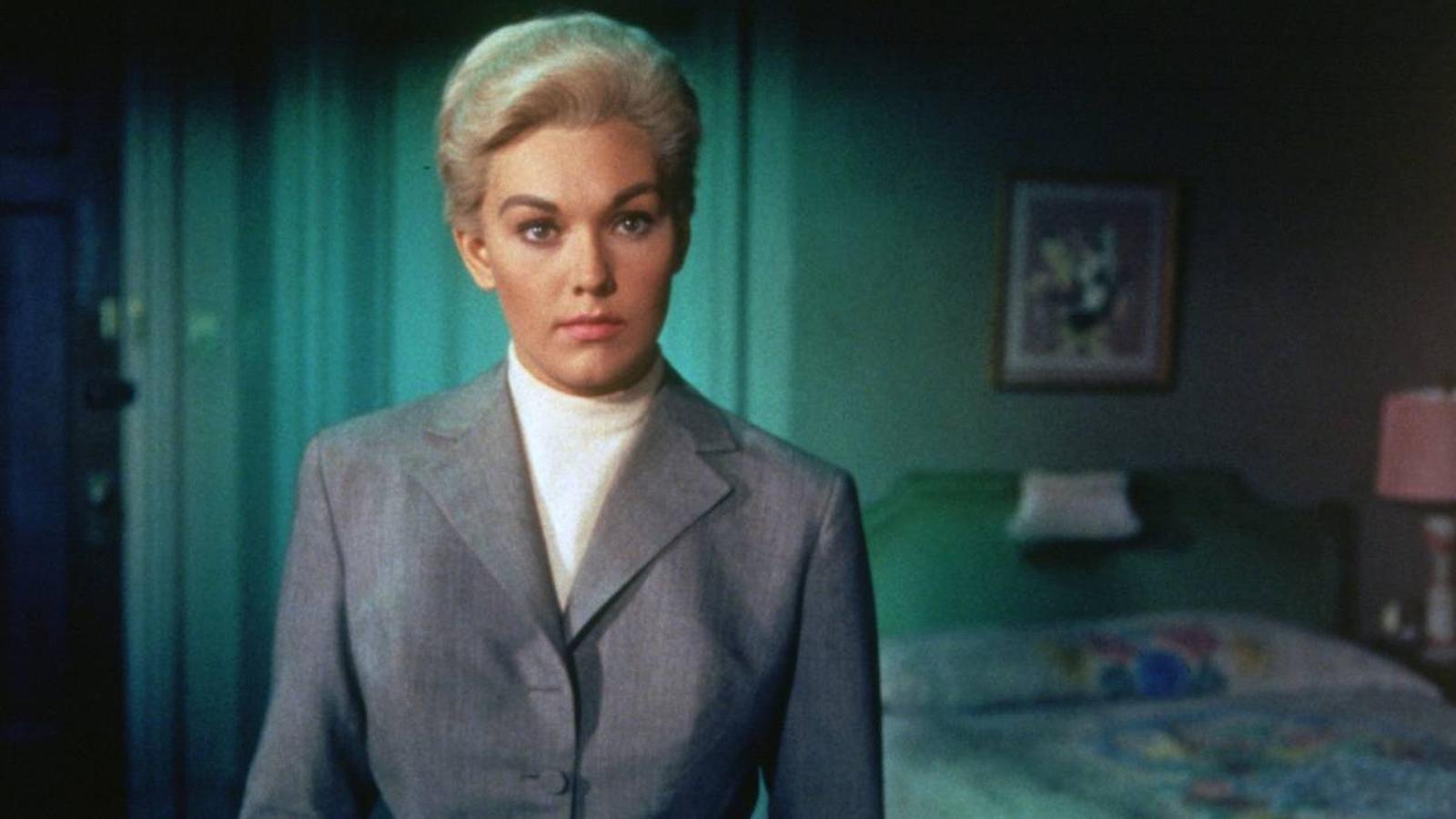 Kim Novak'ın Vertigo Sarmalı: Hitchcock Efsanesinin Perde Arkası