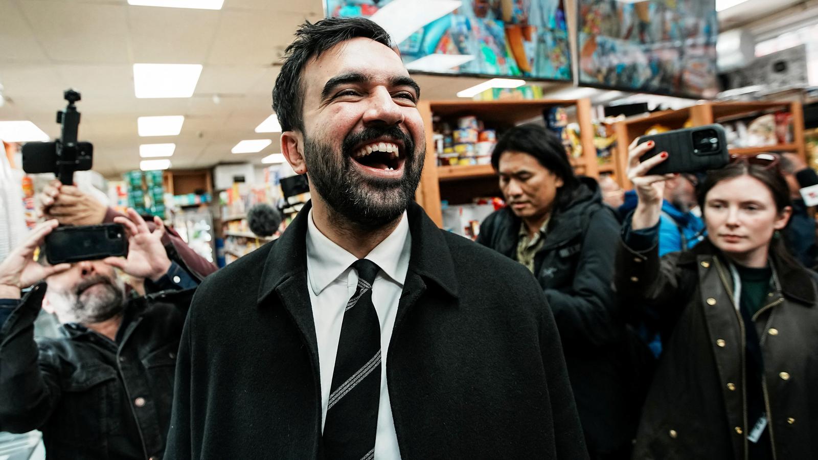 **ABD Demokrat Partisi'nde Establishment Karşıtı Dalga Yükseliyor: Yeni Bir Dönemin