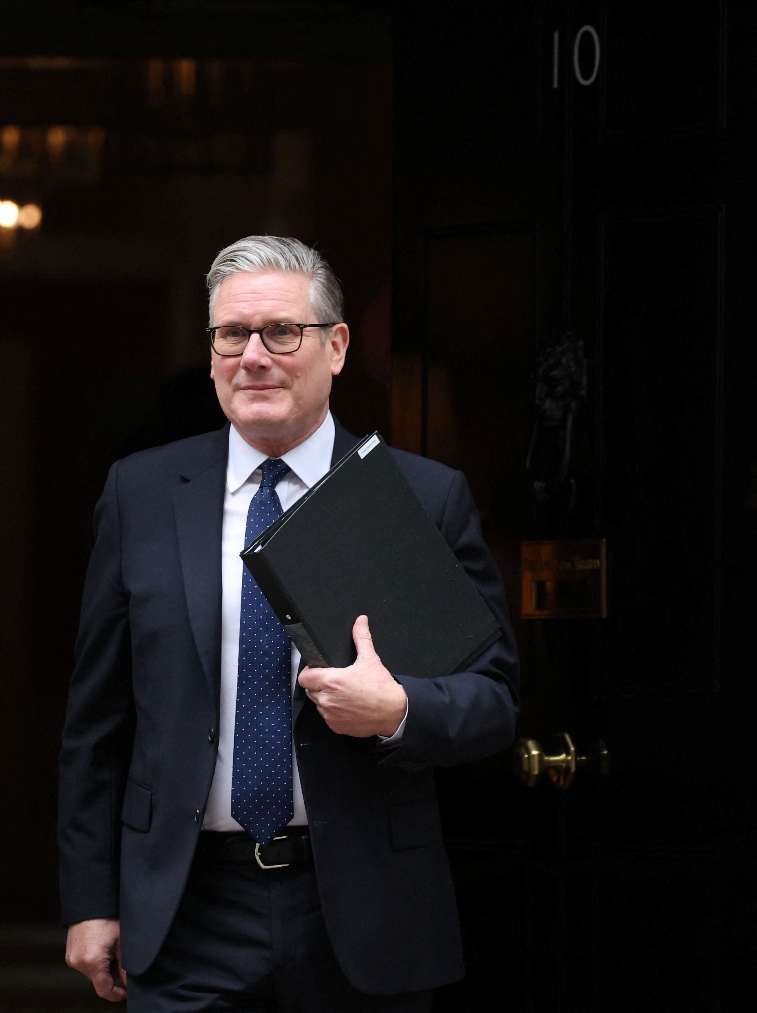 Keir Starmer, Mandelson Skandalında 'Bilgisizlik' Savunmasıyla Baskı Altında