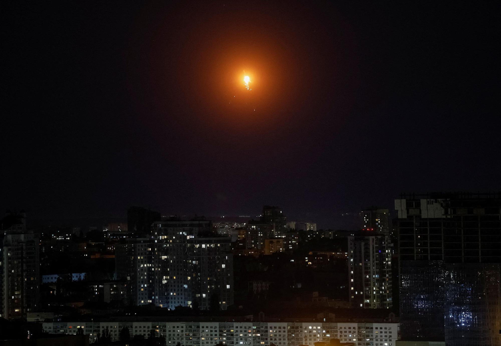 Rusya'dan Kiev'e Yedinci Gece Saldırısı: Odesa'da Yaralılar Var