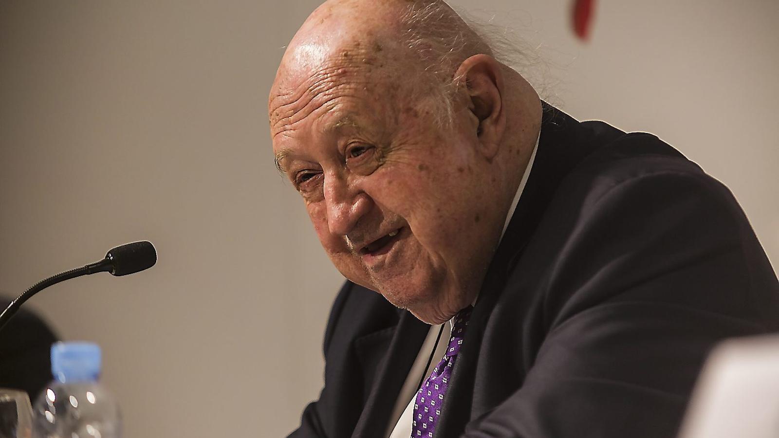 Lola Anglada'nın Anıları: Josep Maria Cadena'nın Kaleminden Bir Katalan Mirası