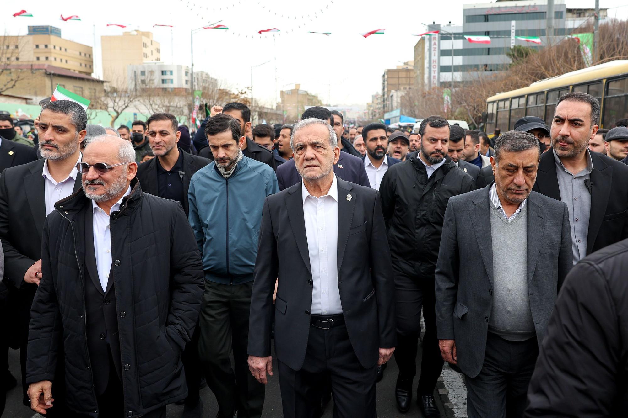 19 Günlük Savaşın Ardından Nihayet Ağladım: İran Cumhurbaşkanı'nın Oğlunun Günlüğü