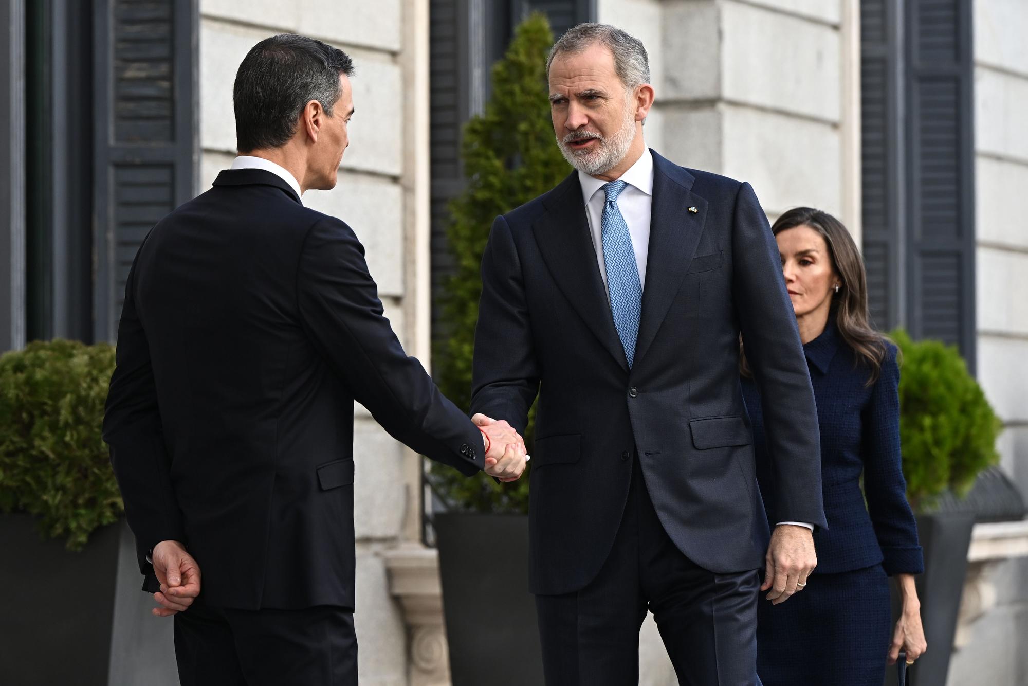 İspanya Hükümeti ve Monarşi Arasında Gerilim: Bakan Puente Kral'ı Hedef Aldı