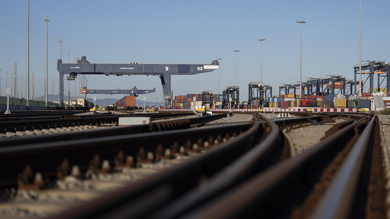 Rubí Tüneli'ndeki Acil Durum Çalışmaları Uluslararası Yük Taşımacılığını Aksatıyor