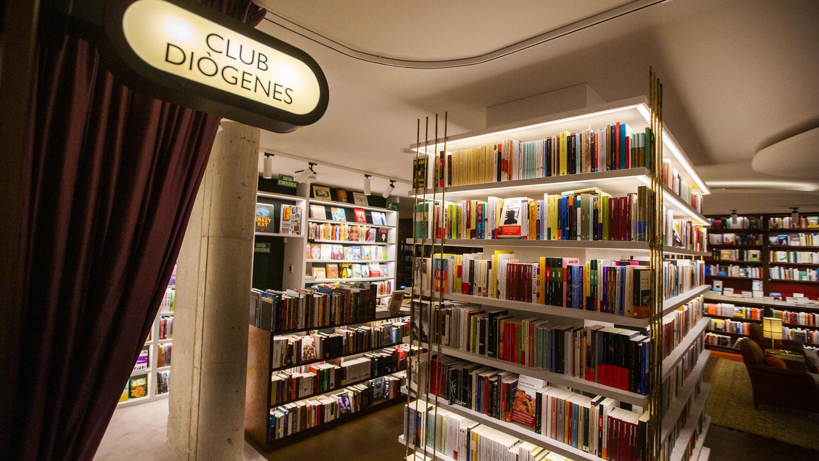 Finestres Yayınevi'nden Eleştirel Düşünceye Adanmış Yeni Bir Marka: Finestres Ensayos